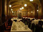 Der Innenraum eines der besten Restaurants in Budapest